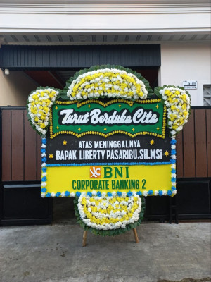 Papan Bunga Duka di Gaung